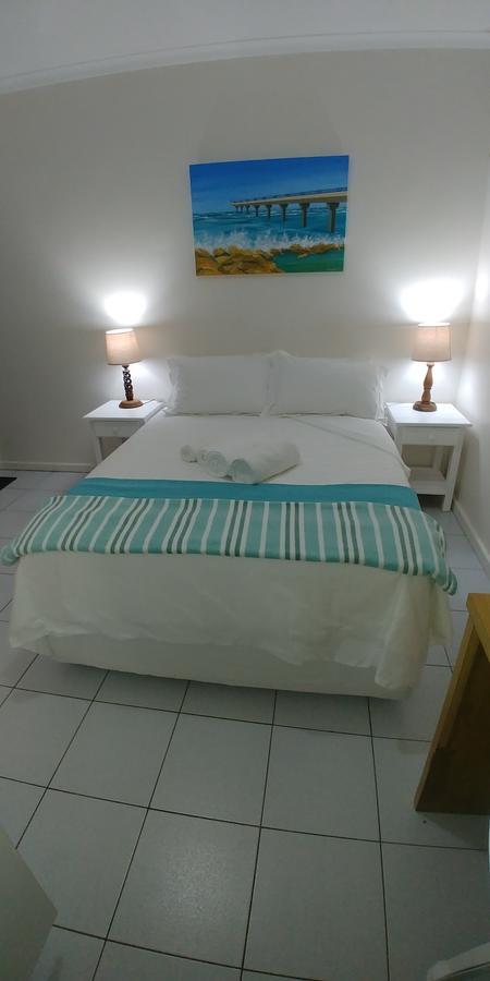 Humewood Home Stay Puerto Elizabeth Exterior foto